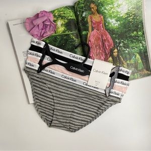 NWT Calvin Klein 3pc Bikini Panty Set